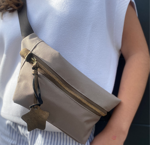 atelier loisir créatif, parent:enfant, colombes, travail su cuir, Colombes, artisanat d'art, maroquinerie