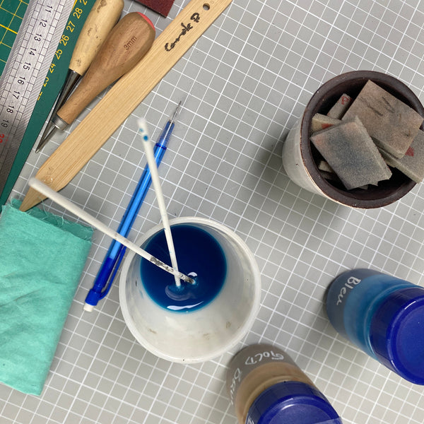 formation cuir maroquinerie sellerie haut de gamme, les essentiels cuir, artisan d'art, carole pradelle, ippyoo, colombes, hauts de seine, passpassion