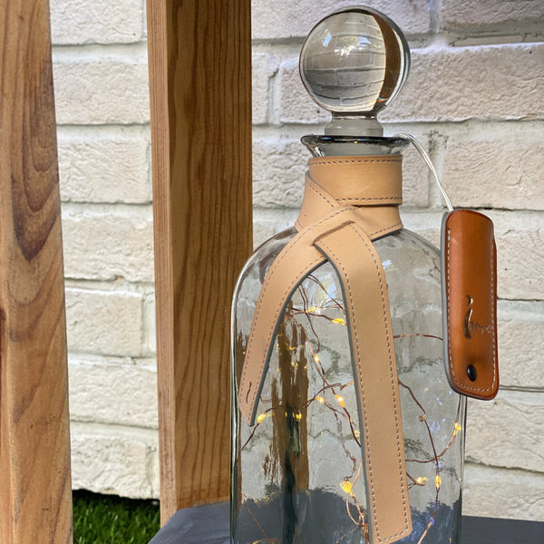 LUMINEUX Carafe en verre vintage et cuir