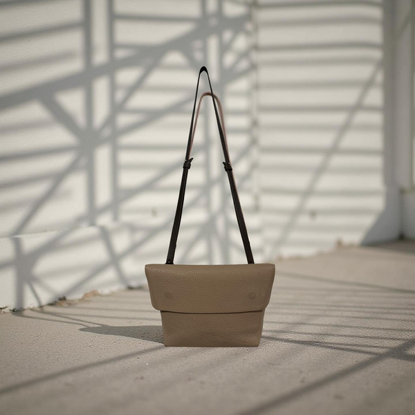 Ippyoo, Sac, Maroquinerie, Artisanat, Fait main, made in France, italien, Pradelle, sur mesure, maroquinerie haut de gamme