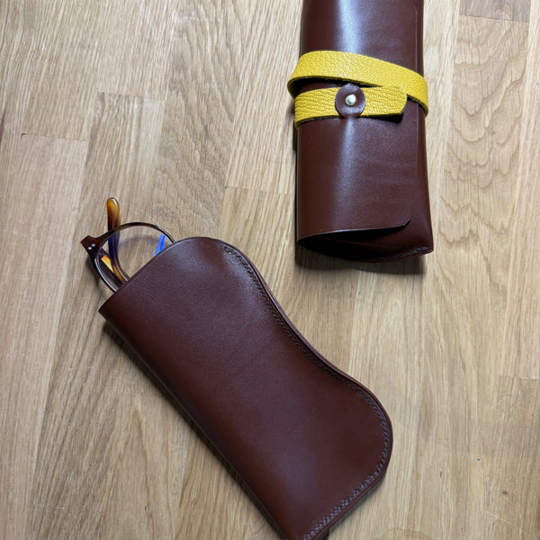 stage decouverte du travail du cuir, formation maroquinerie, stage creatif cuir, artisanat d'art , carole pradelle, ippyoo, savoir-faire du cuir, colombes, 92