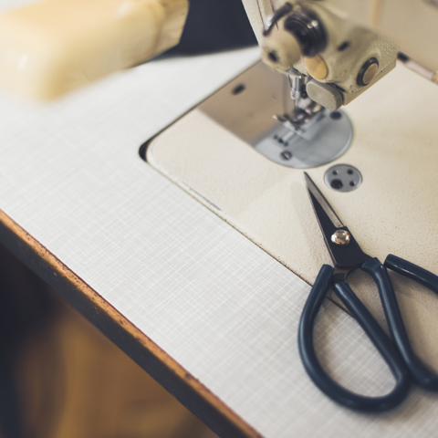 stage intensif machine a coudre triple entrainement pour le cuir, maroquinerie, travail du cuir, article-sanat, cuir, colombes