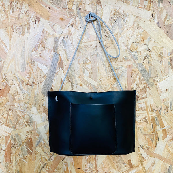 SAC EN CUIR HAUTE DE GAMME , CUIR VERITABLE, ARTISANAT D'art, Carole Pradelle , ippyoo, colombes, hauts de seine