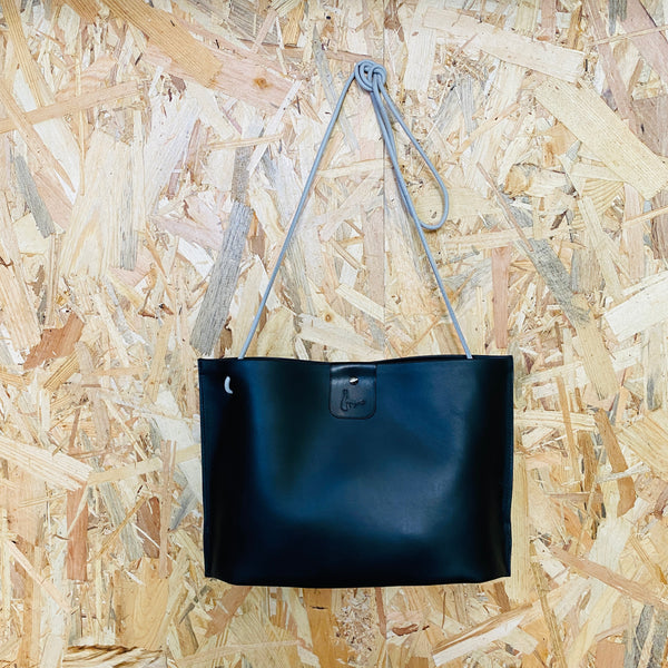 SAC EN CUIR HAUTE DE GAMME , CUIR VERITABLE, ARTISANAT D'art, Carole Pradelle , ippyoo, colombes, hauts de seine