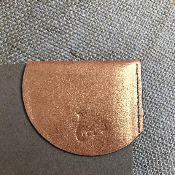 MARQUE PAGE EN CUIR ORANGE IRISE