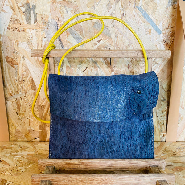 pochette en cuir; maroquinerie; carole pradelle; ippyoo; colombes; hauts de seine; paris ; Maroquinière